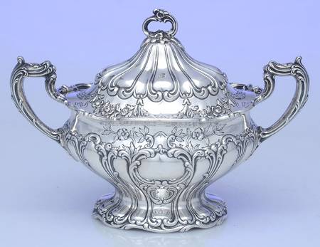 Chantilly-Grand (Sterling Hollowware) Sugar Bowl & Lid