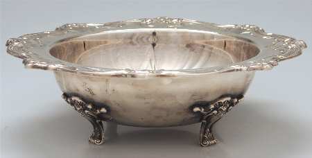 Chantilly (Silverplate, Hollowware, Older) Footed Plated Round Centerpiece