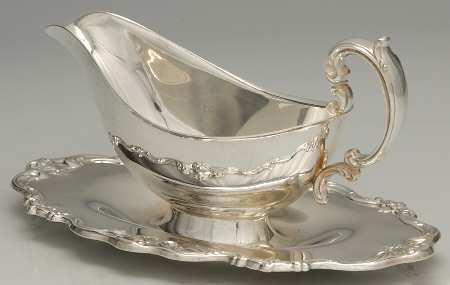 Chantilly (Silverplate, Hollowware, Older) Plated Gravy Boat with Attached Underplate