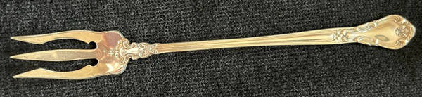 Chantilly (Sterling, 1950, "Gorham", No Monograms) Olive Fork