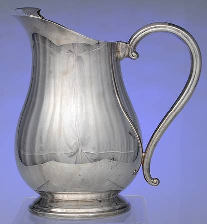 Newport Silverplate Hollowware Plated Water Pitcher with Ice Lip