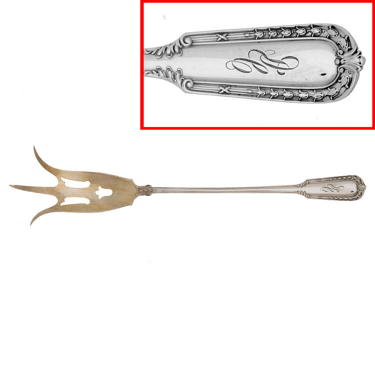 Chesterfield (Sterling, 1908, Monograms) Large Lettuce Serving Fork