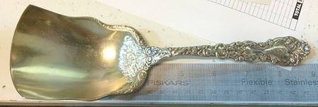 Imperial Chrysanthemum (Sterling, 1894, No Monos) Large Solid Croquette Server