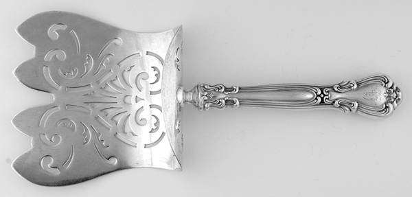 Chantilly (Sterling, 1895, Lion-Anchr-G, Monograms) Hollow Asparagus Server with Sterling Hood