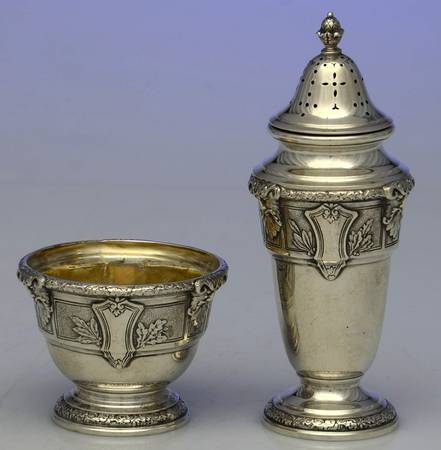 Florentine-Florenz (Sterling, 1901, Hollowware) Open Salt Master & Pepper Shaker Set