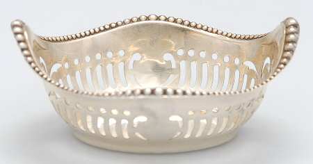 A4775 (Sterling, Hollowware) Nut Dish