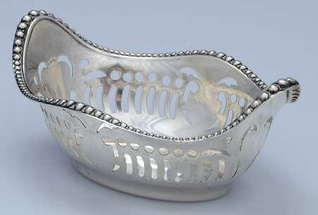 A4775 (Sterling, Hollowware) Nut Dish
