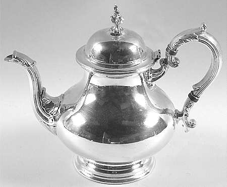 YC476 (Silverplate, Hollowware) Teapot