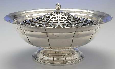 Standish (Sterling, Hollowware) 12" Round Footed Centerpiece with Frog