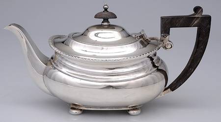 841 (Sterling, Hollowware) Teapot