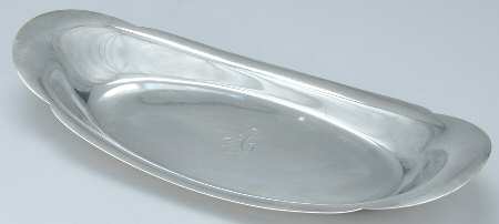 A8979 (Sterling, Hollowware) 12" Bread Tray