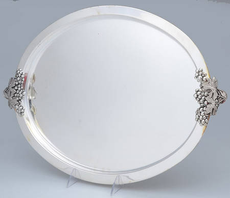 Silverplate Hollowware 18" Oval Serving Platter