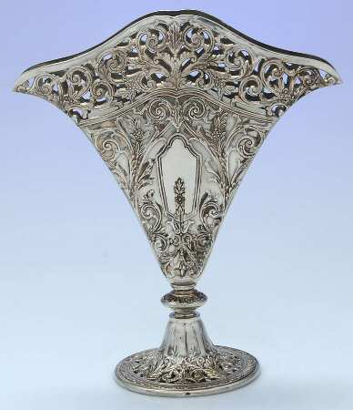 Silverplate Hollowware 9" Fan Vase