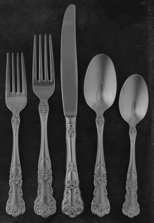 Blossom (Stainless) 5 Piece Place Setting