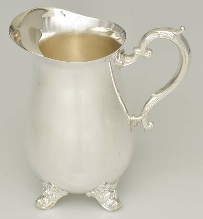 Chantilly (Slvp, Hollowware, Newer) Footed Silverplate Pitcher