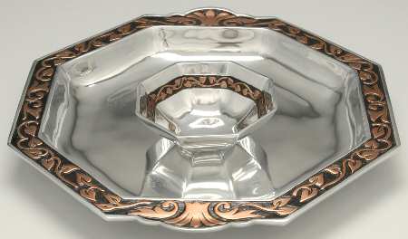 Bronze Age (Hollowware) 2 Piece Chip & Dip Set