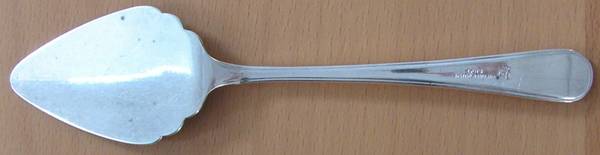 English Shell (Silverplate) Pie & Cake Server with Stainless Blade
