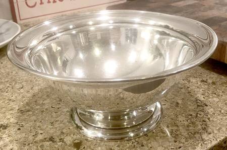 A13687 (Sterling, Hollowware) 9" Round Pedestal Centerpiece