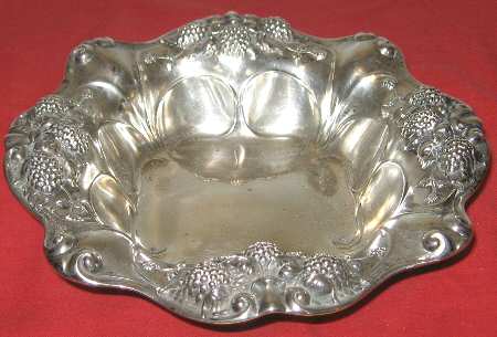 5818A (Sterling, Hollowware) 8" Sterling Bon Bon Bowl