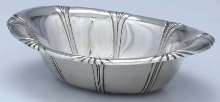 40037 (Sterling, Hollowware) Master Nut Dish