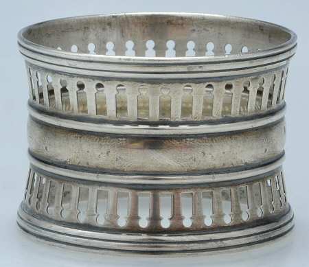B4181 (Sterling, Hollowware) Napkin Ring