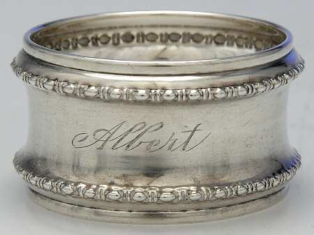 B1559 (Sterling, Hollowware) Monogram Napkin Ring