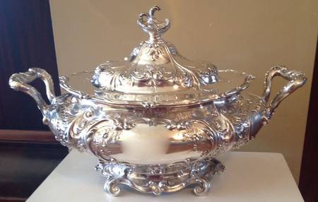 A6423 (Sterling, Hollowware) Tureen & Lid