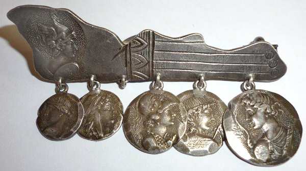 Medallion-Etruscan (Sterling, Hollowware) Brooch