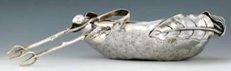 515 (Sterling, 1884, Hollowware) Olive Dish & Tongs Set