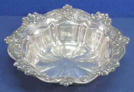 A3608 (Sterling, Hollowware) 8" Round Vegetable