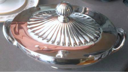 5629 (Silverplate, Hollowware) Plated Round Covered Casserole with Glass