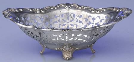 A1514 (Sterling, Hollowware) 7" Pierced Bon Bon Bowl