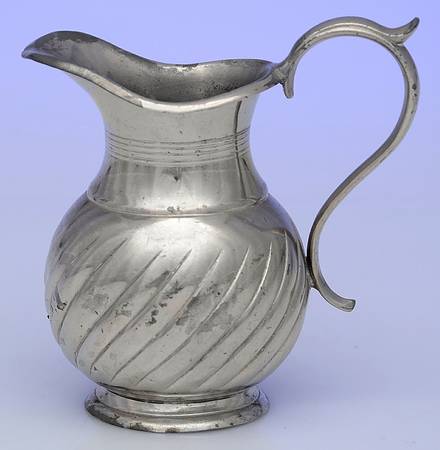 1635 (Silverplate, Hollowware) Creamer