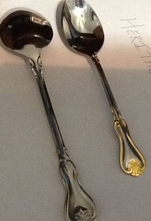 Versailles (Stainless, Gold Accent) Place/Oval Soup Spoon