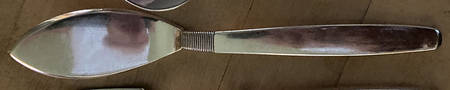 Silver Thread (Sterling) Solid Cheese Server