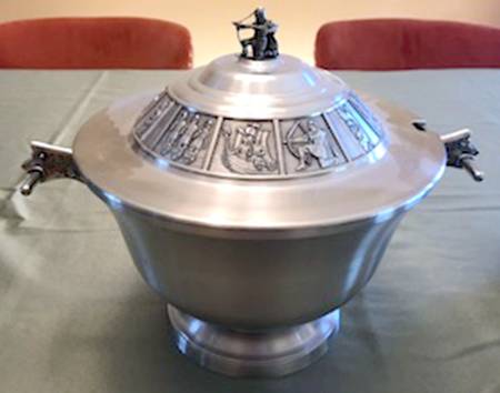 Kongetinn (Pewter, Hollowware) Tureen & Lid