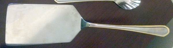 HSV165 (Stainless) Lasagna Server, Solid Piece