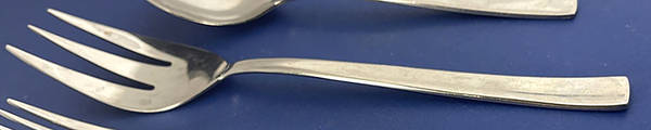 HEN89 (Stainless) Medium Solid Cold Meat Serving Fork