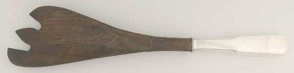 1810 (Sterling, 1930) Salad Serving Fork Wooden Prongs