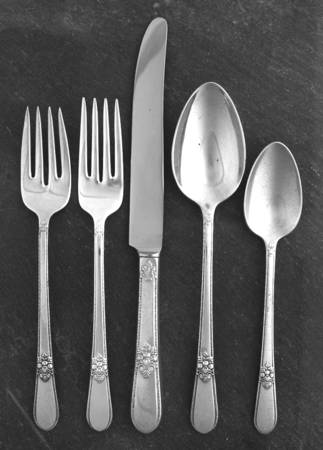 Adoration (Silverplate, No Monograms) 5 Piece Place Setting