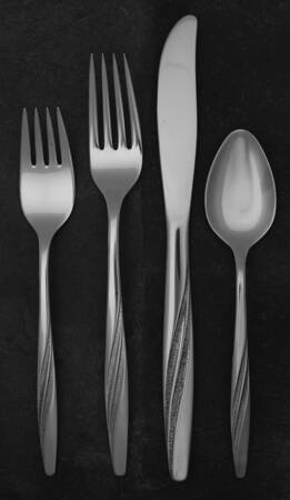 American Flair (Stainless) 32 Piece Estate Set