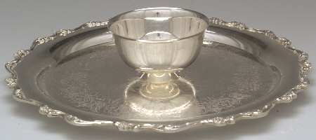 American Rose (Silverplate, Holloware) 1-Piece Attached Plated Chip & Dip Set