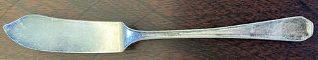 Antoinette (Silverplate, 1931) Flat Handle Master Butter Knife