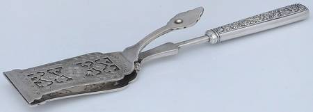 Assyrian Head (Silverplate, 1886) Solid Bright Cut Asparagus Tongs