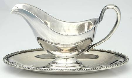 Avon (Silverplate, Hollowware) Plated Gravy Boat with Attached Underplate