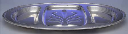 Camille (Silverplate, Hollowware) 21" 3 Part Meat Platter W/Well & Tree