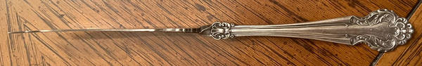 Cedric (Silverplate, 1906) Flat Twisted Handle Master Butter Knife Bright Cut