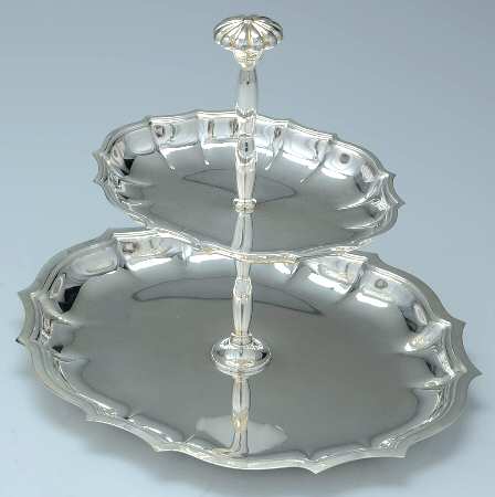 Chippendale (Silverplate, Hollowware, Four Toe) 2 Tier Serving Tray
