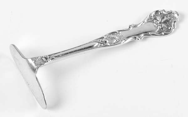 Charter Oak (Silverplate, 1906) Food Pusher Solid by International Silver