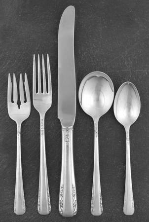 Courtship (Sterling, 1936, No Monograms) 40  Piece Estate Set